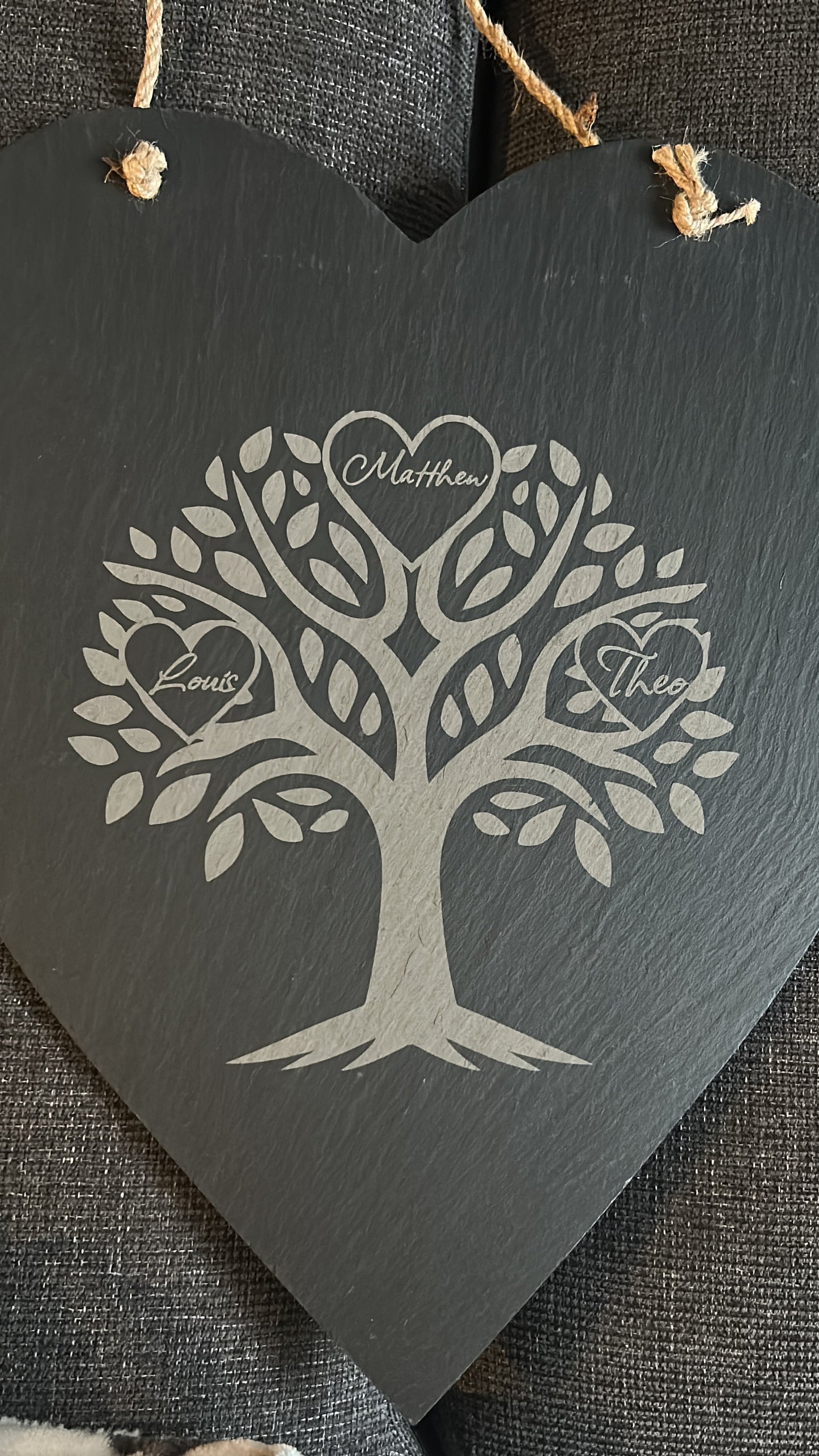 Decorative slate plaque with tree design on a textured surface with 3 hearts for name engraving 